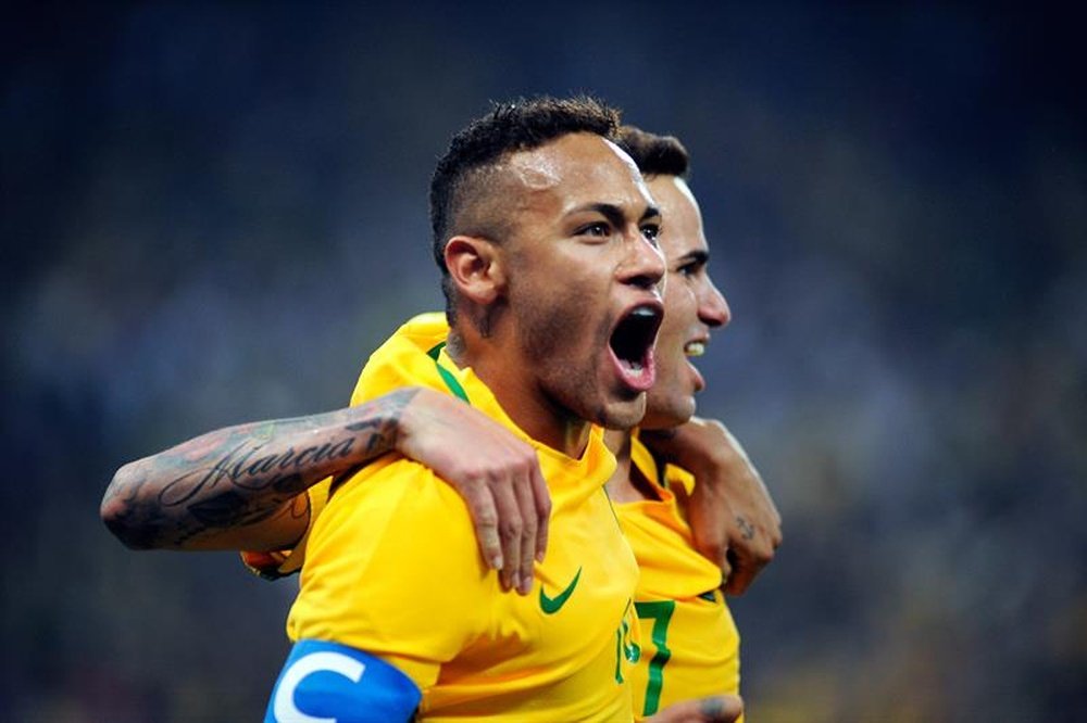 Neymar marcou um gol que surpreendeu muito no treinamento. EFE