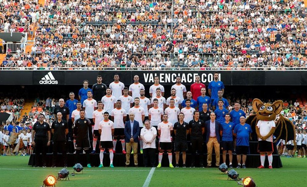 El Valencia espera que la afición responda en esta nueva temporada. EFE