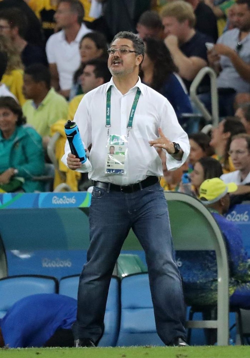 El entrenador brasileño, exultante tras el triunfo olímpico. EFE