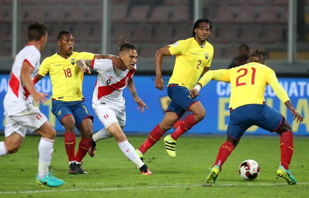 Perú venció a la Selección Ecuatoriana en un partido muy igualado. EFE