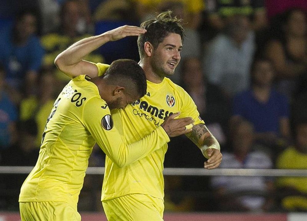 El Villarreal consigue los tres puntos en El Molinón. EFE