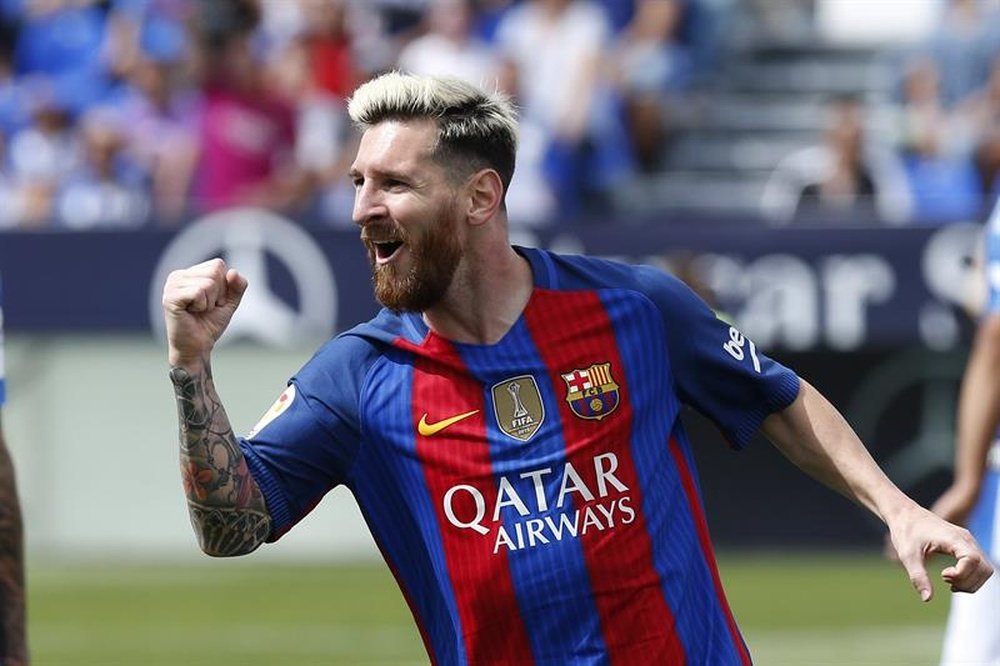 Messi tiene varios votos en el Atlético para conseguir el Balón de Oro. EFE