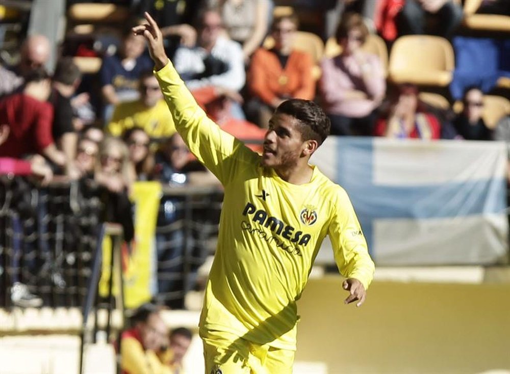 Jonathan Dos Santos sabe que el Villarreal sufrirá en Bucarest. EFE/Archivo