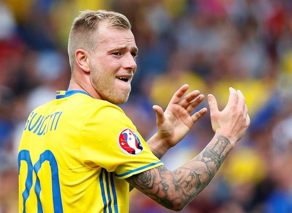 John Guidetti volverá a defender la camiseta sueca en este parón de selecciones. EFE/Archivo