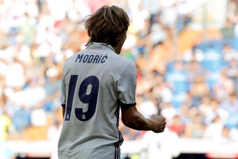 El jugador del Real Madrid, el croata Luka Modric en el estadio Santiago Bernabéu. EFE/Archivo