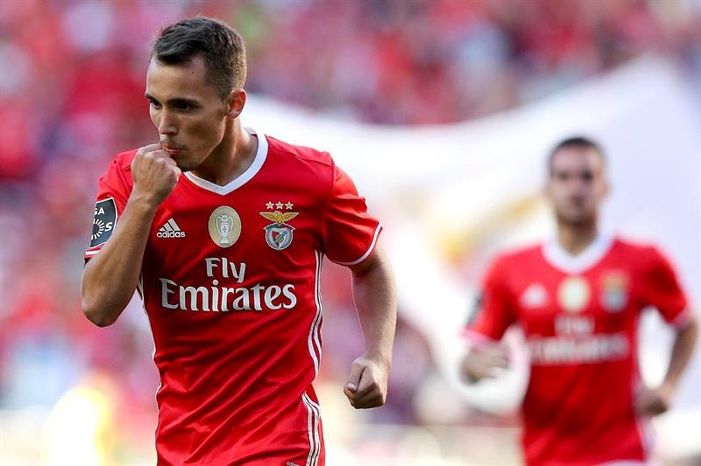 Grimaldo podría dejar el Benfica muy pronto. EFE