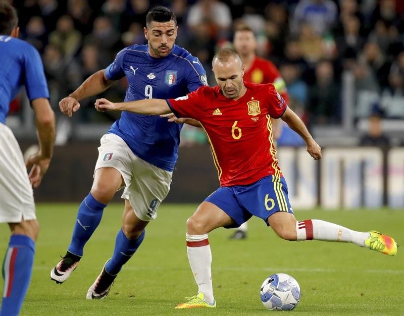Italia se 'carga' a Pellè por su acto de indisciplina ante España