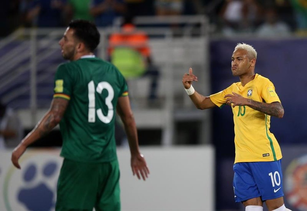 Brasil arrolló a Bolivia gracias a un brillante Neymar que fue el hombre del partido. EFE