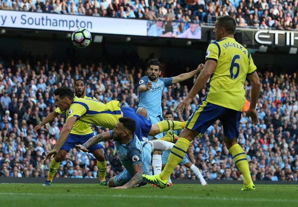 Stekelenburg saved two Manchester City penaltis for Everton at the Etihad Stadium. AFP