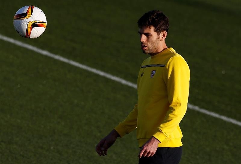 El defensa argentino Federico Fazio en su época en el Sevilla. EFE/Archivo