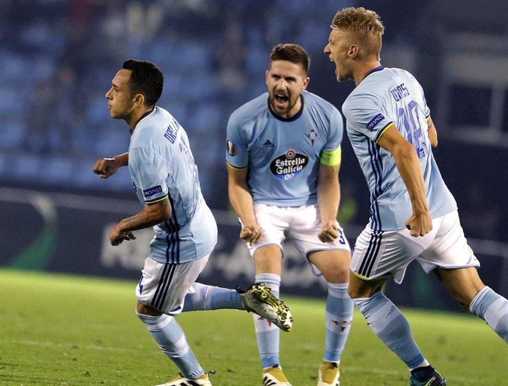 Orellana anotó el tanto del empate a dos del Celta ante el Ajax. EFE/Archivo