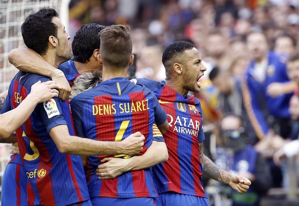 Le club catalan devra alléger son équipe. EFE