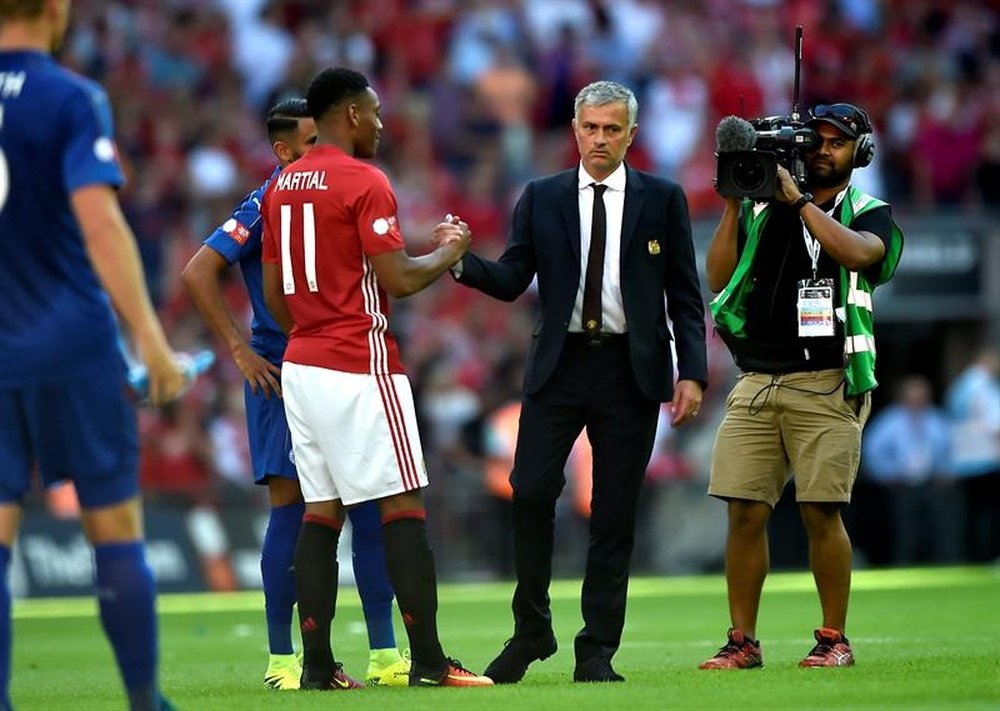 Anthony Martial no está nada contento con José Mourinho. EFE/Archivo