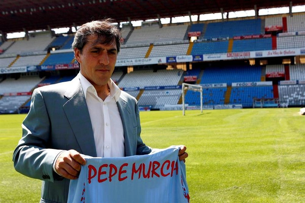 El ex técnico del Celta se encuentra estable dentro de la gravedad. EFE