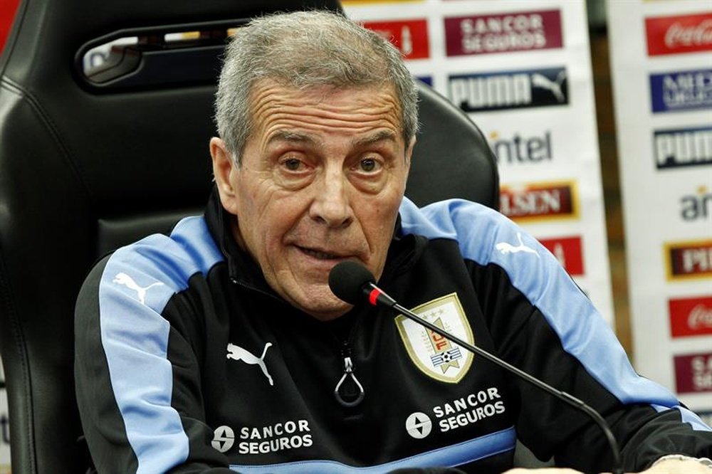 El técnico uruguayo habló del partido ante Brasil. EFE