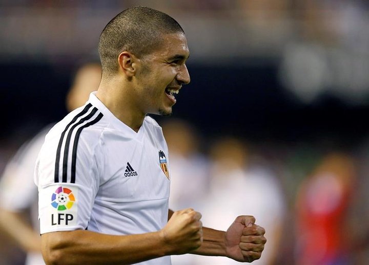 Valencia send Bakkali on loan to Deportivo