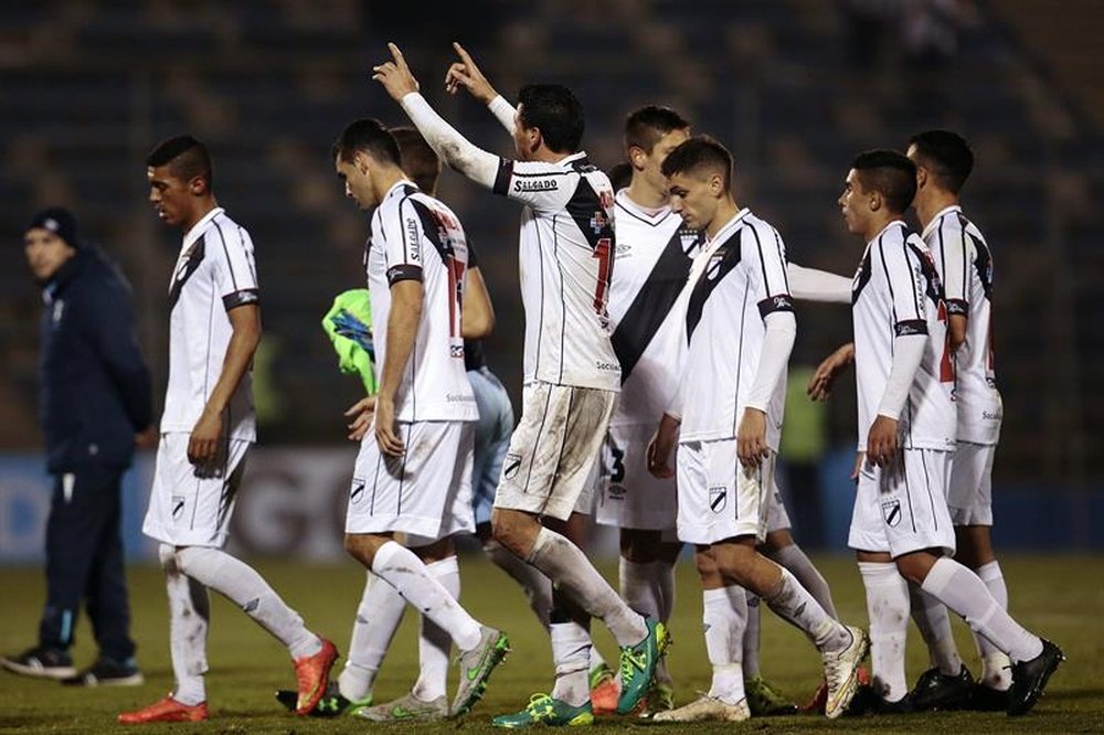 Danubio se despide de Piñeiro, que apunta al Nashville SC. EFE/Archivo