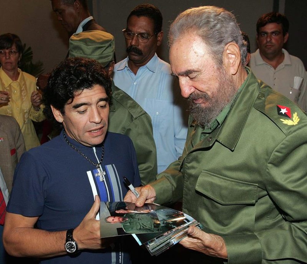 Maradona profesaba auténtica admiración por Fidel. EFE/Archivo