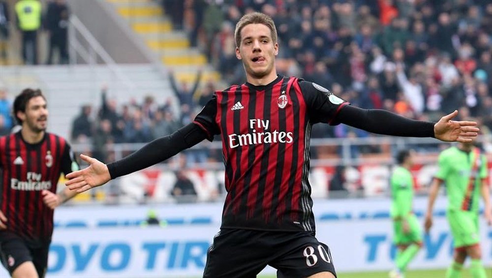 Pasalic is proud to play for AC Milan and would relish the chance to sign a permanent deal. EFE
