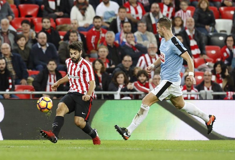 Villalibre quiere ganarse un puesto en el primer equipo del Athletic. EFE