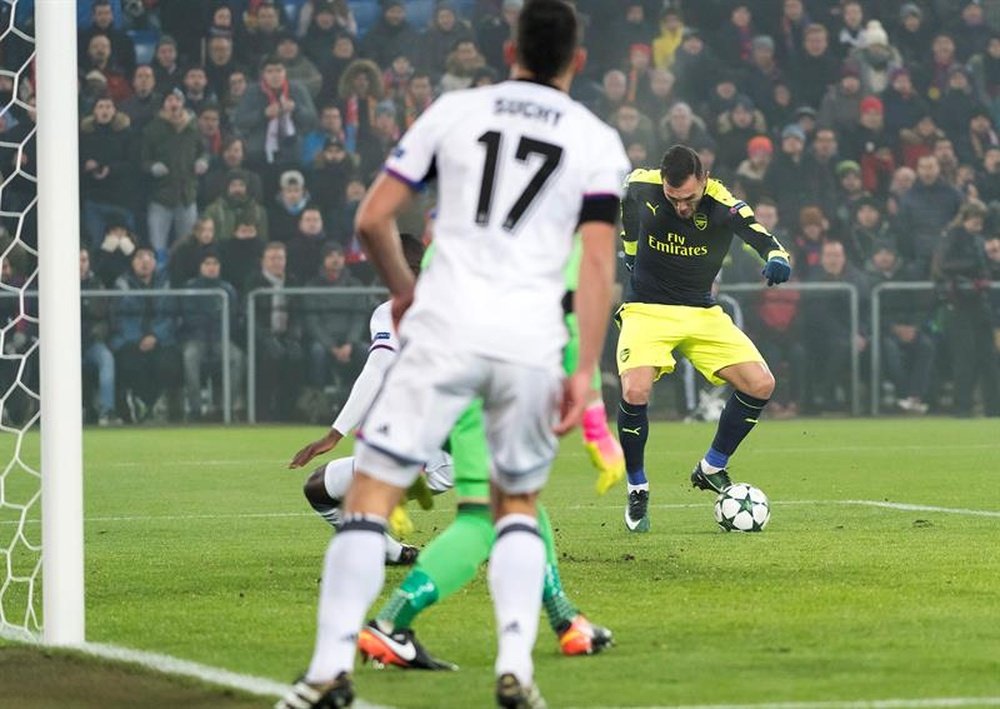 El Arsenal mostró mucha seriedad en el choque ante el Basilea. EFE