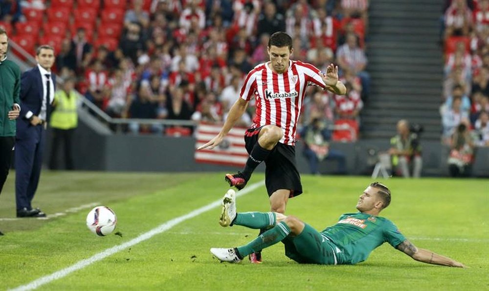 El Athletic de Bilbao se enfrenta al Rapid de Viena en la Europa League. EFE
