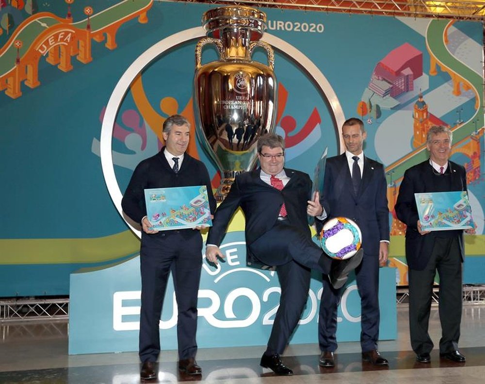 Todo parece indicar que para la Eurocopa de 2024 se volverá al sistema tradicional. EFE/Archivo