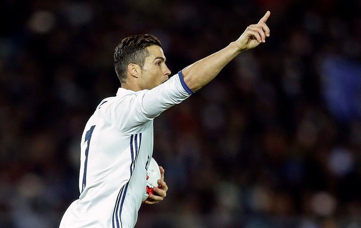 Ronaldo hat-trick spares Madrid's blushes in CWC final