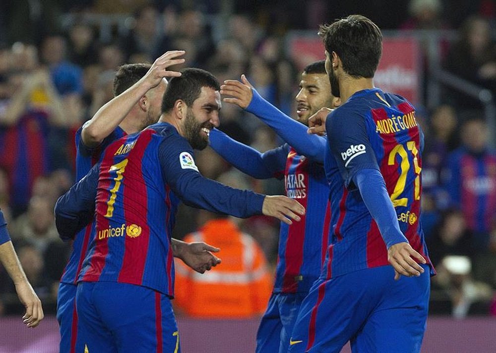 El Observatorio del Fútbol confirma que el Barcelona es el que mejor invierte. EFE