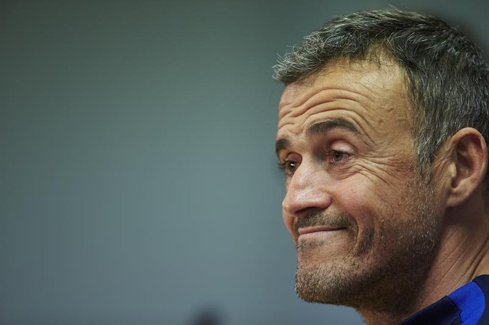 Luis Enrique says there is still plenty of time to catch up with Real Madrid. EFE