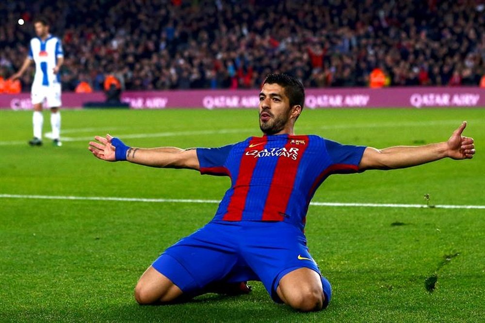 O atacanta uruguaio do FC Barcelona Luis Suárez, máximo goleador do ano. EFE/Archivo