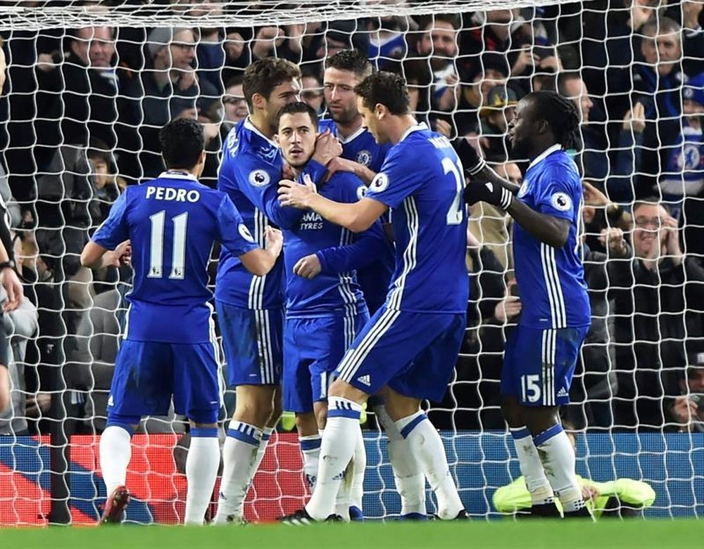 Eden Hazard, du Chelsea, célèbre un but dans un match de Premier League. EFE