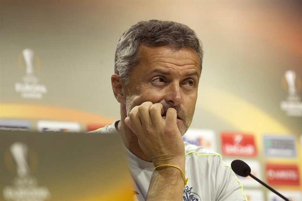El técnico del Villarreal, disgustado con el partido de los suyos. EFE/Archivo