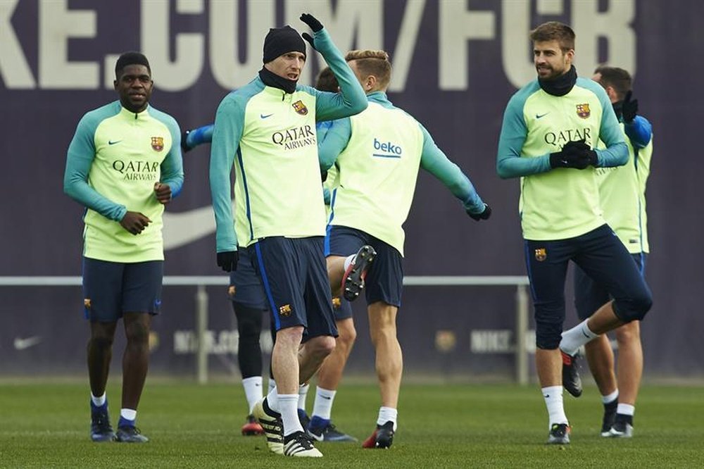'The 3-4-3 leaves Barca exposed', admitted centre-back Umtiti. EFE/Archivo