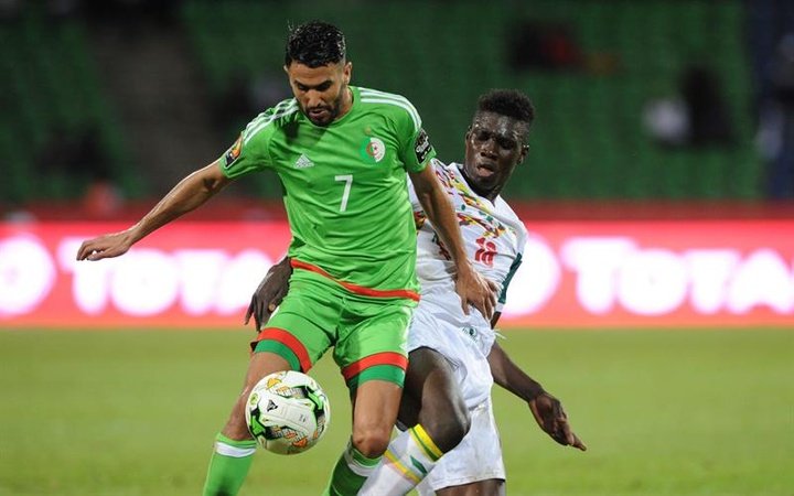 Argelia niega la corrupción en su fútbol