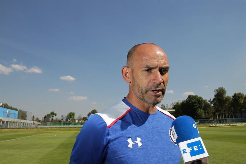 Jémez pone de ejemplo al Barça y confía en que su equipo haga lo mismo a partir de ahora. EFE