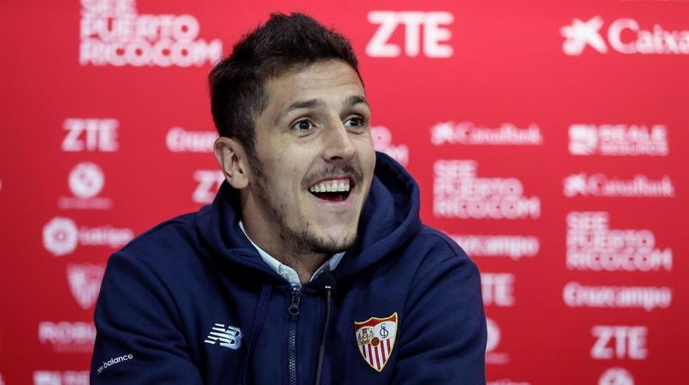 Stevan Jovetic lors de sa présentation à Séville. EFE
