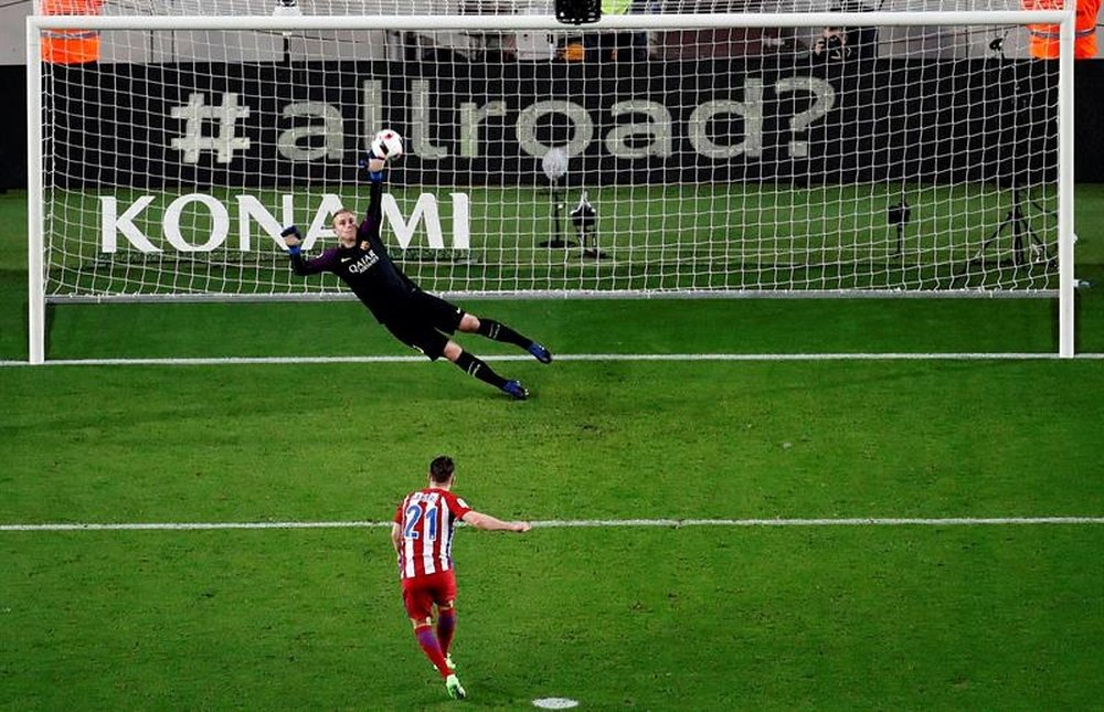 Detalles, como el penalti fallado por Gameiro, apartaron al Atlético de la final. EFE