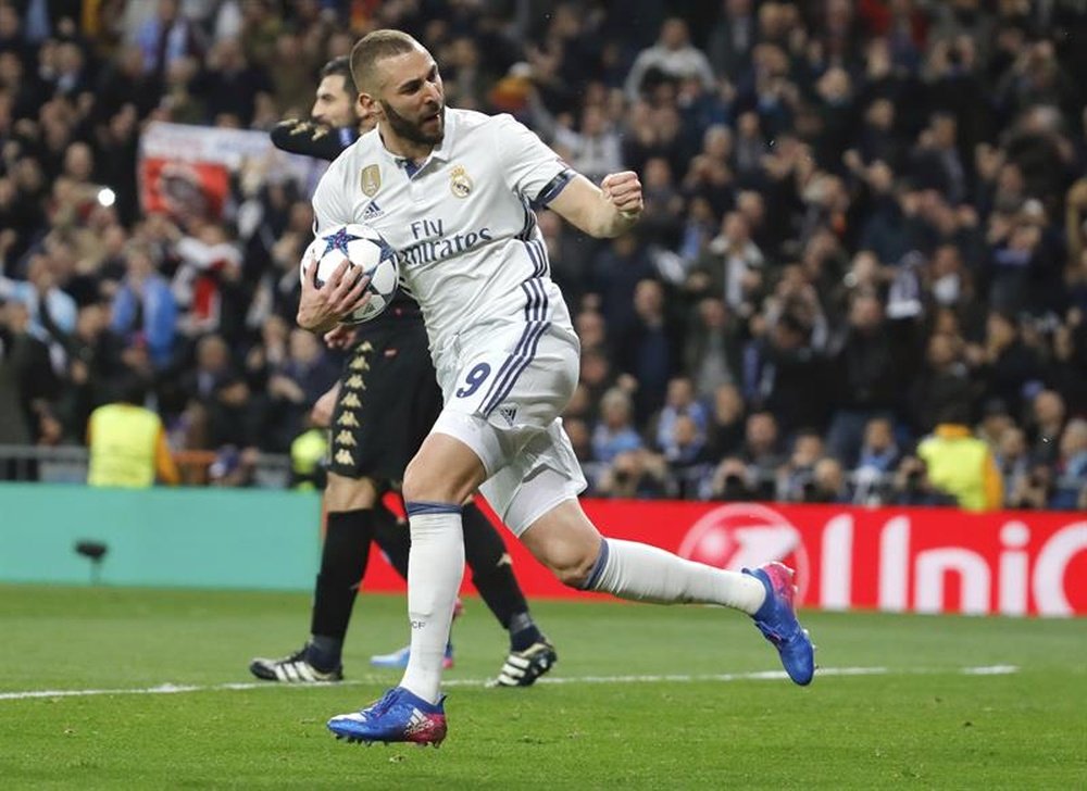 Benzema volvió a ver puerta, ante el Nápoles. EFE