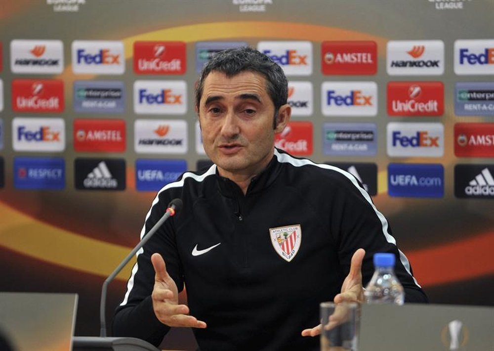L'entraîneur de l'Athletic Bilbao, Ernesto Valverde, dans une conférence de presse à Chypre. EFE