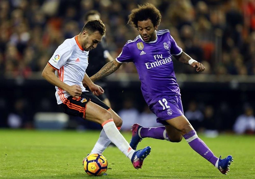 Marcelo acabó tocado el partido ante el Real Madrid. EFE