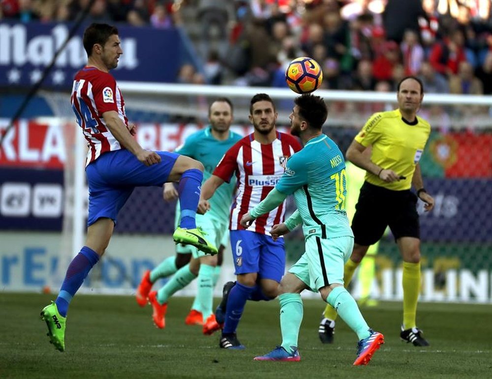 With his header against Sporting, Messi has now scored in every possible fashion. EFE