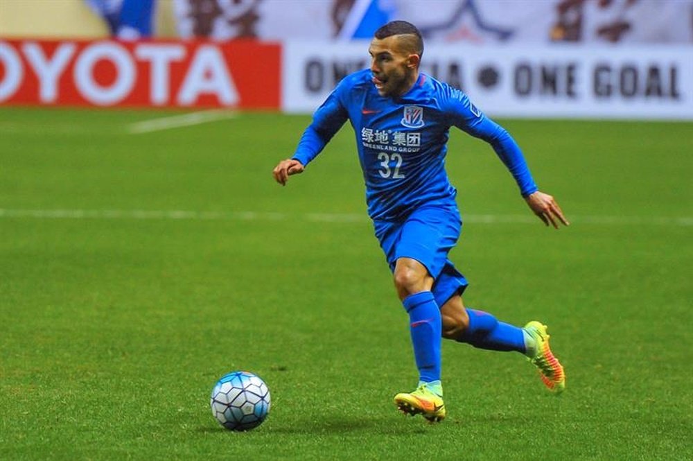 Tevez stars at Shanghai Shenhua. EFE/Archive