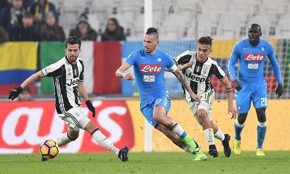 Le leader Naples affronte la Juventus de Turin. EFE