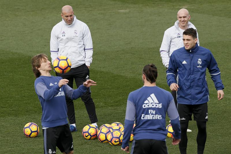 El 'whatsapp' de despedida de Zidane a la plantilla
