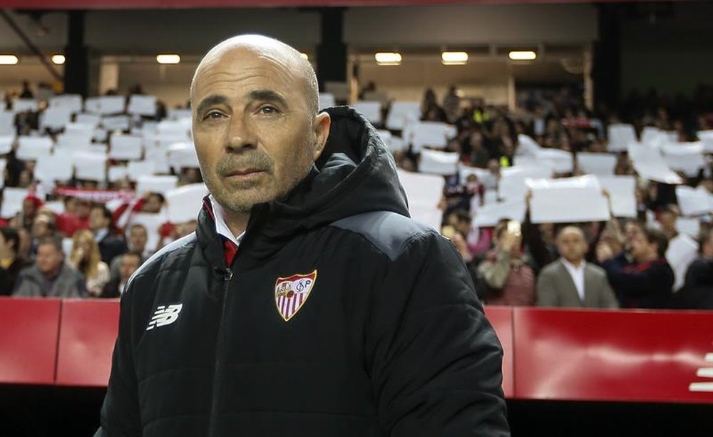 El técnico del Sevilla no bajará los brazos. EFE