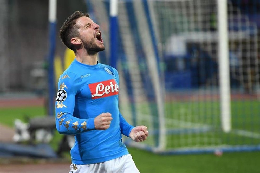 Mertens has signed a new deal with Napoli. EFE