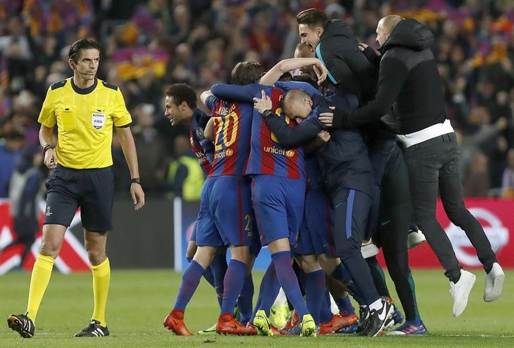 The referee's decisions have caused controversies after the Champions League match Barca - PSG. EFE