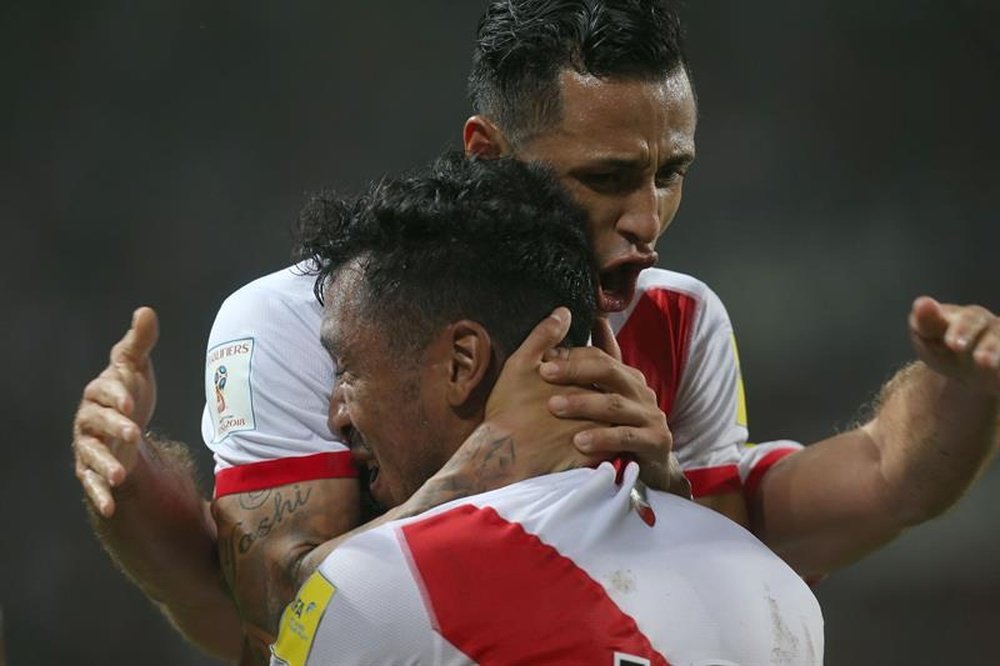 El centrocampista peruano espera que su selección gane a Uruguay y Venezuela. EFE/Archivo