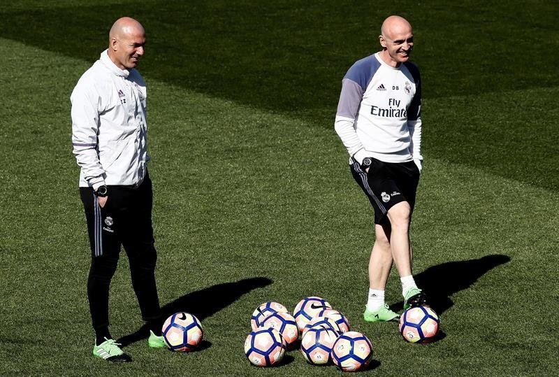Zidane dirigió un nuevo entrenamiento con el Real Madrid. EFE/Archivo